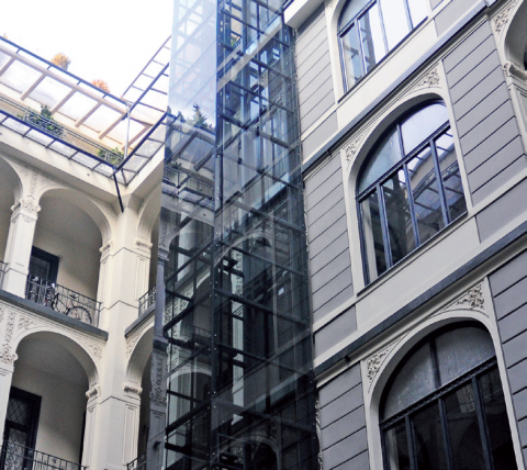 超级“玛莉亚”来袭，电梯保养看这里